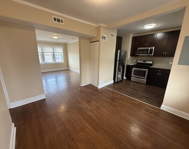 4454 W Diversey Avenue - Photo Thumbnail 4