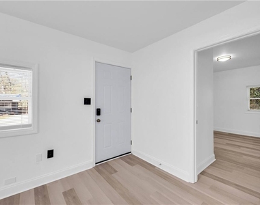 315 Evans Street - Photo Thumbnail 7