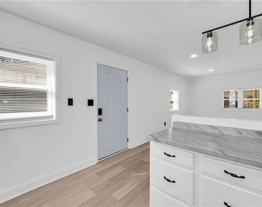 315 Evans Street - Photo Thumbnail 13