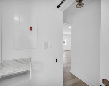 315 Evans Street - Photo Thumbnail 23
