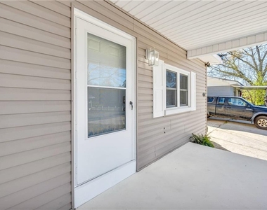 315 Evans Street - Photo Thumbnail 5