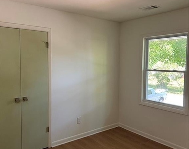 6632 Stark Court - Photo Thumbnail 4