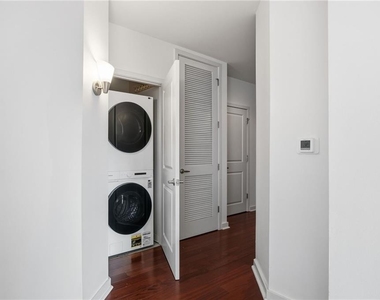 855 Peachtree Street Ne - Photo Thumbnail 18