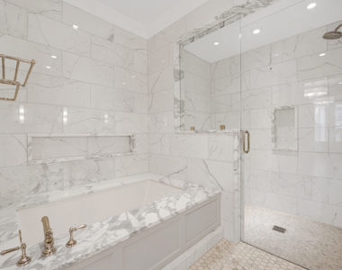 105 W Chestnut Street - Photo Thumbnail 10