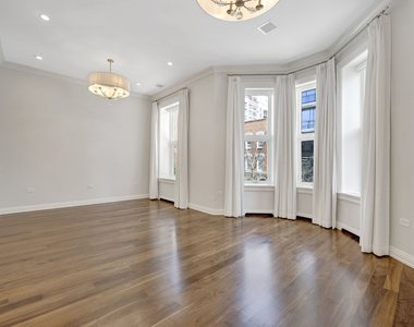 105 W Chestnut Street - Photo Thumbnail 6