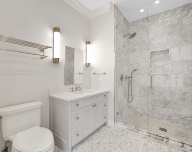 105 W Chestnut Street - Photo Thumbnail 25