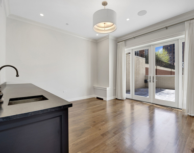 105 W Chestnut Street - Photo Thumbnail 26