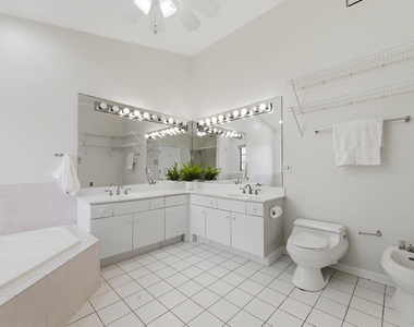 3125 Lake Avenue - Photo Thumbnail 8