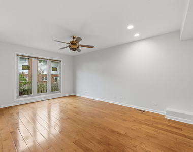 3125 Lake Avenue - Photo Thumbnail 3