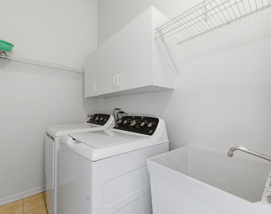 3125 Lake Avenue - Photo Thumbnail 10