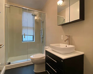 163 West 80th Street - Photo Thumbnail 9