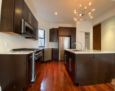 163 West 80th Street - Photo Thumbnail 2