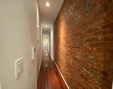 163 West 80th Street - Photo Thumbnail 4