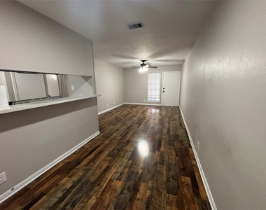 910 7th Avenue N - Photo Thumbnail 4
