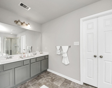 2918 Silverhorn Lane - Photo Thumbnail 34
