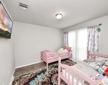 2918 Silverhorn Lane - Photo Thumbnail 39