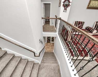 2918 Silverhorn Lane - Photo Thumbnail 27
