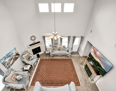 2918 Silverhorn Lane - Photo Thumbnail 28