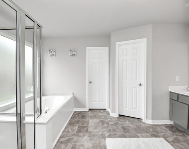 2918 Silverhorn Lane - Photo Thumbnail 32