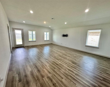 1107 Curly Angora Court - Photo Thumbnail 24