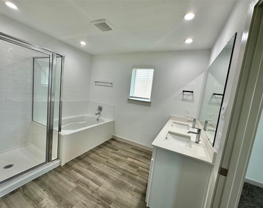 1107 Curly Angora Court - Photo Thumbnail 30