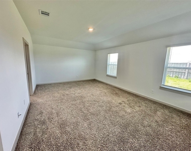 1107 Curly Angora Court - Photo Thumbnail 26