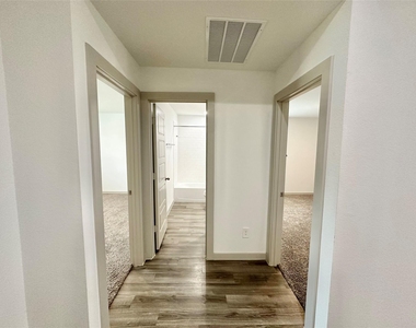 1107 Curly Angora Court - Photo Thumbnail 11