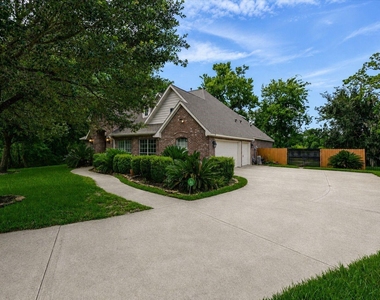 226 Jade Pointe - Photo Thumbnail 31