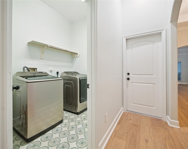 226 Jade Pointe - Photo Thumbnail 25