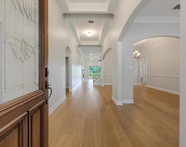226 Jade Pointe - Photo Thumbnail 3