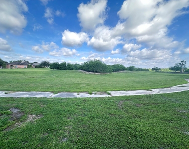 6321 Oso Parkway - Photo Thumbnail 39