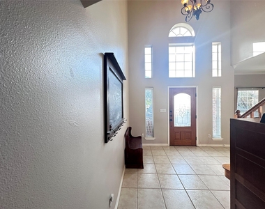 6321 Oso Parkway - Photo Thumbnail 8