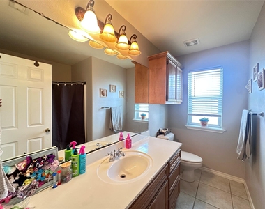 6321 Oso Parkway - Photo Thumbnail 34