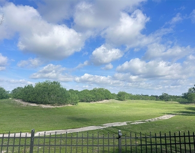 6321 Oso Parkway - Photo Thumbnail 1
