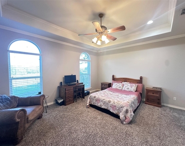 6321 Oso Parkway - Photo Thumbnail 22