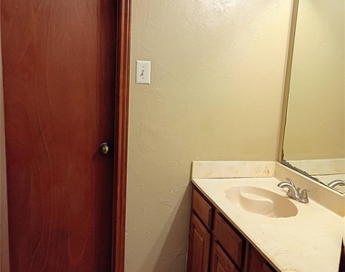 21406 Golden Dove Drive - Photo Thumbnail 4