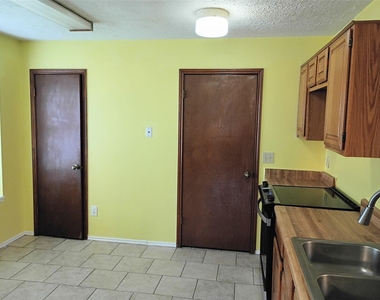 21406 Golden Dove Drive - Photo Thumbnail 9