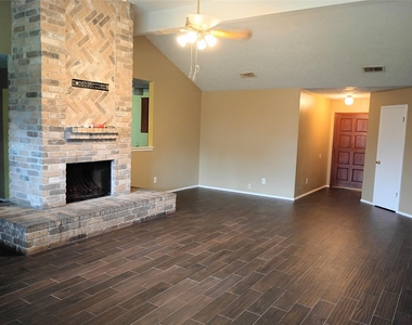21406 Golden Dove Drive - Photo Thumbnail 2