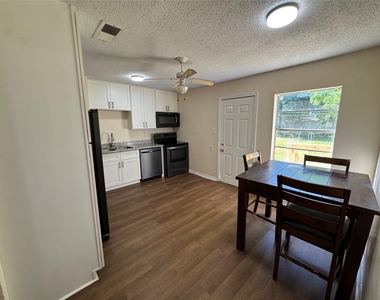909 14th Avenue N - Photo Thumbnail 15