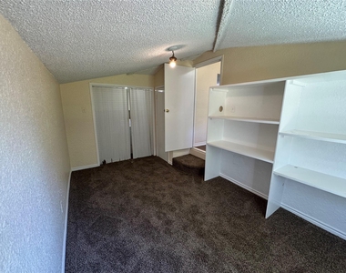 909 14th Avenue N - Photo Thumbnail 5