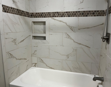 304 S Shadowbend Avenue - Photo Thumbnail 30
