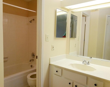 2121 Hepburn Street - Photo Thumbnail 6