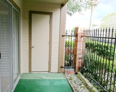 2121 Hepburn Street - Photo Thumbnail 10