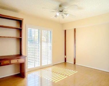 2121 Hepburn Street - Photo Thumbnail 7