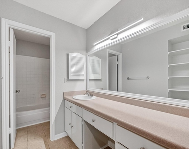 3700 W Clay Street - Photo Thumbnail 24