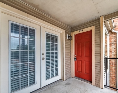 3700 W Clay Street - Photo Thumbnail 2