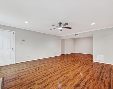 3700 W Clay Street - Photo Thumbnail 4