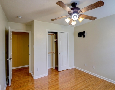 3323 Pioneer Bend Lane - Photo Thumbnail 19