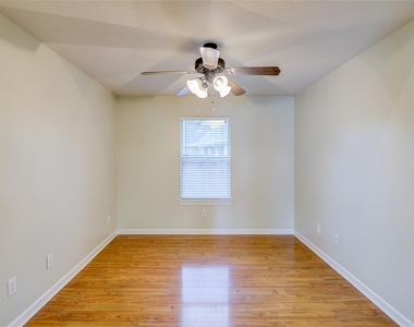 3323 Pioneer Bend Lane - Photo Thumbnail 27