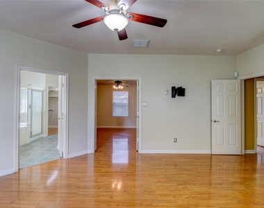 3323 Pioneer Bend Lane - Photo Thumbnail 23